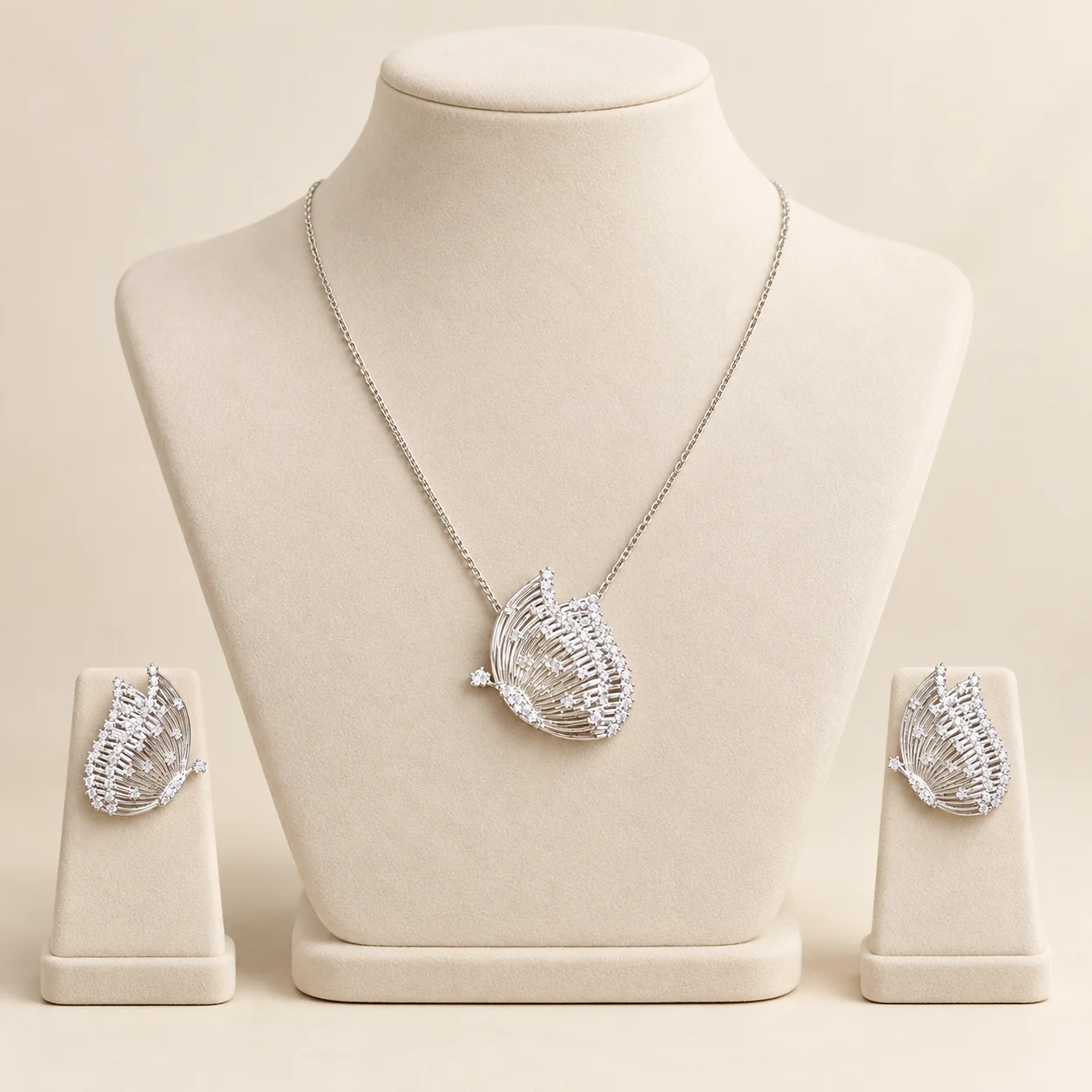 Leaf Shell Necklace Set by NoorKara